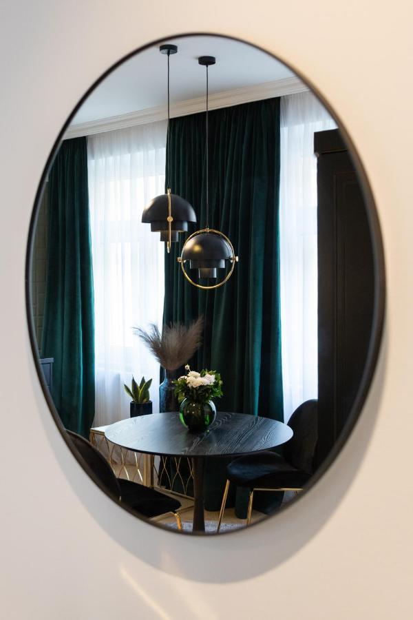 Pierrot & Pierrette Mesnicka Appartement Zagreb Buitenkant foto